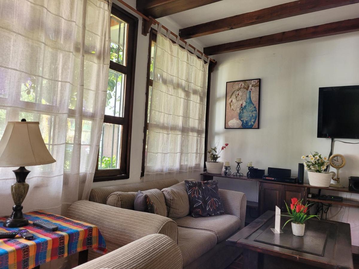 Villas Santa Ana-Ricardo Antigua Zewnętrze zdjęcie