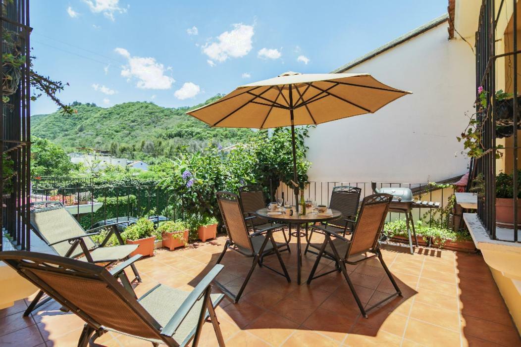 Villas Santa Ana-Ricardo Antigua Zewnętrze zdjęcie